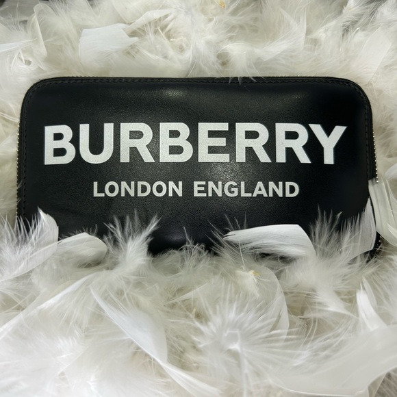 Authentic Rare♥️Burberry long wallet♥️ - Picture 1 of 13
